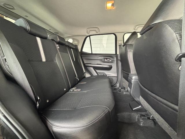 ロッキープレミアムＧ　ＨＥＶ９インチディスプレイオーディオ　バックカメラ　ドライブレコーダー　ＥＴＣ車載器　電動パーキングブレーキ　フロントシートヒーター　オートエアコン　アルミホイール　アイドリングストップ機能　キーフリー（奈良県）の中古車