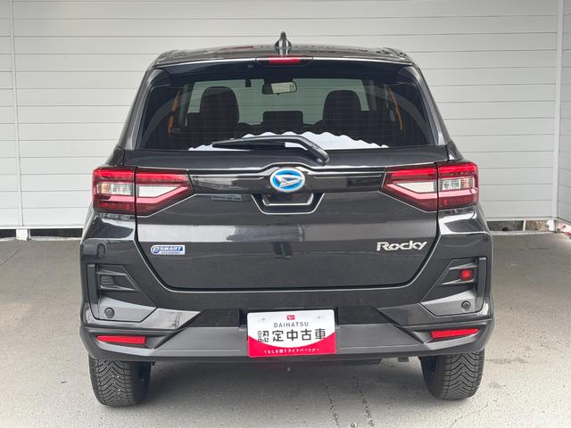 ロッキープレミアムＧ　ＨＥＶ９インチディスプレイオーディオ　バックカメラ　ドライブレコーダー　ＥＴＣ車載器　電動パーキングブレーキ　フロントシートヒーター　オートエアコン　アルミホイール　アイドリングストップ機能　キーフリー（奈良県）の中古車