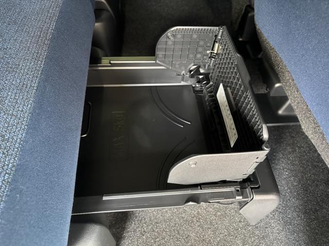 ムーヴキャンバスセオリーGナビ取付時パノラマモニター対応 両側電動スライドドア オートエアコン 電動パーキングブレーキ プッシュスタートスイッチ キーフリーシステム(奈良県)の中古車