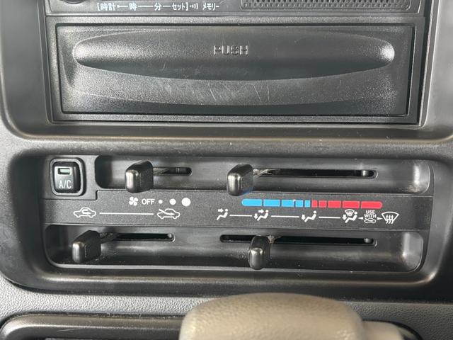 ハイゼットカーゴＤＸＡＭ／ＦＭラジオチューナー　マニュアルエアコン　パワーウィンドウ　キーレスエントリーシステム（奈良県）の中古車