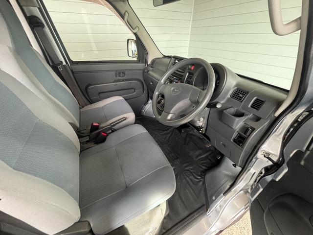 ハイゼットカーゴＤＸＡＭ／ＦＭラジオチューナー　マニュアルエアコン　パワーウィンドウ　キーレスエントリーシステム（奈良県）の中古車