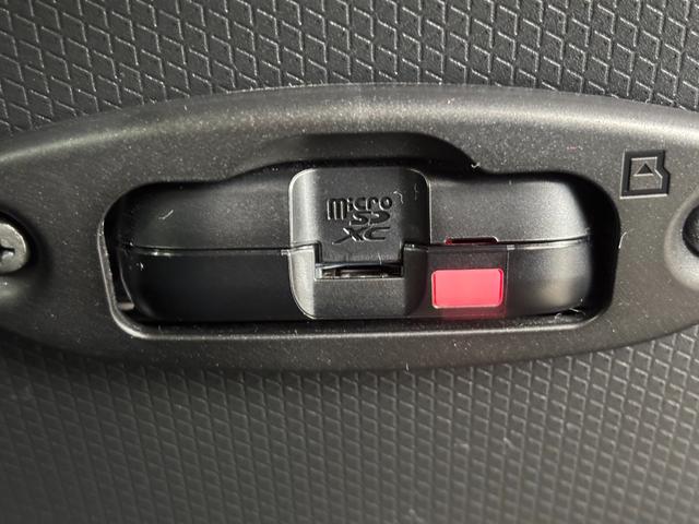 タントＸナビ　パノラマモニター　ドライブレコーダー　電動パーキングブレーキ　ＴＶコントロール　助手席側電動スライドドア　フロントシートヒーター　オートエアコン　プッシュスタートスイッチ　キーフリーシステム（奈良県）の中古車