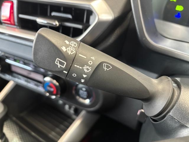 ロッキーＧナビゲーション　バックカメラ　ドライブレコーダー　ＴＶコントロール　電格ドアミラー　ＬＥＤヘッドランプ　キーフリーシステム　電動パーキングブレーキ　プッシュスタートスイッチ　アルミホイール（奈良県）の中古車