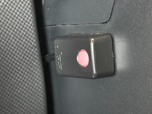 ロッキーＧナビゲーション　バックカメラ　ドライブレコーダー　ＴＶコントロール　電格ドアミラー　ＬＥＤヘッドランプ　キーフリーシステム　電動パーキングブレーキ　プッシュスタートスイッチ　アルミホイール（奈良県）の中古車