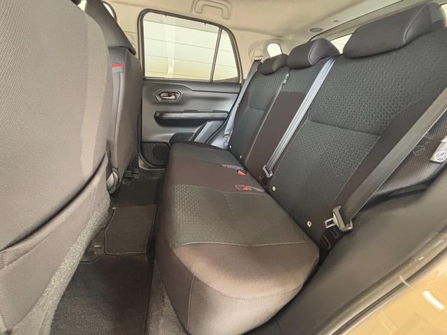 ロッキーＧナビゲーション　バックカメラ　ドライブレコーダー　ＴＶコントロール　電格ドアミラー　ＬＥＤヘッドランプ　キーフリーシステム　電動パーキングブレーキ　プッシュスタートスイッチ　アルミホイール（奈良県）の中古車