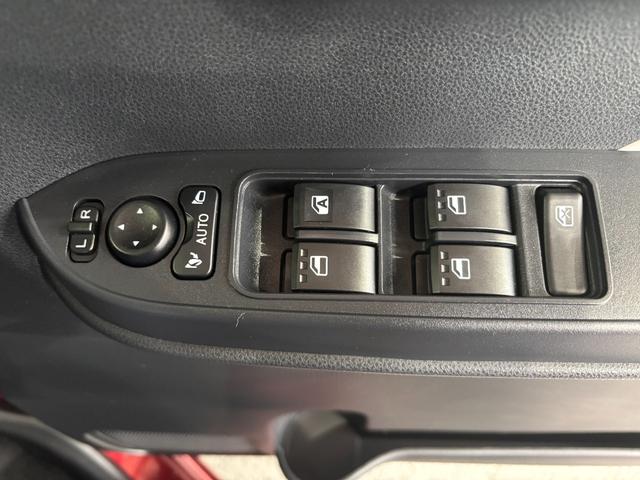 タントＸナビゲーション　パノラマモニター　ドライブレコーダー　ＴＶコントロール　ＥＴＣ車載器　フロントシートヒーター　電動パーキングブレーキ　助手席側電動スライドドア　プッシュスタートスイッチ　キーフリー（奈良県）の中古車