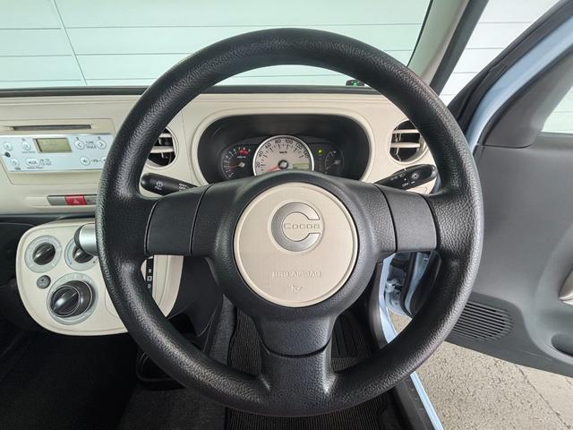 ミラココアココアＬＣＤ／ラジオチューナー　電動格納式ドアミラー　パワーウィンドウ　マニュアルエアコン　アイドリングストップ機能　キーレスエントリーシステム（奈良県）の中古車