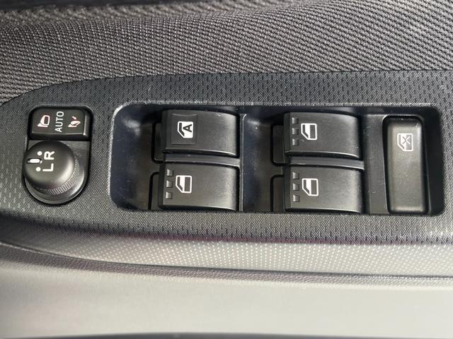 ムーヴカスタム Xリミテッド SAIIIR車 ナビゲーション バックカメラ 運転席シートヒーター オートエアコン プッシュスタートスイッチ キーフリーシステム アルミホイール アイドリングストップ機能 電動格納式ドアミラー パワーウィンドウ(奈良県)の中古車