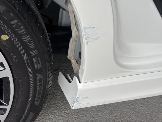 ムーヴカスタム Xリミテッド SAIIIR車 ナビゲーション バックカメラ 運転席シートヒーター オートエアコン プッシュスタートスイッチ キーフリーシステム アルミホイール アイドリングストップ機能 電動格納式ドアミラー パワーウィンドウ(奈良県)の中古車