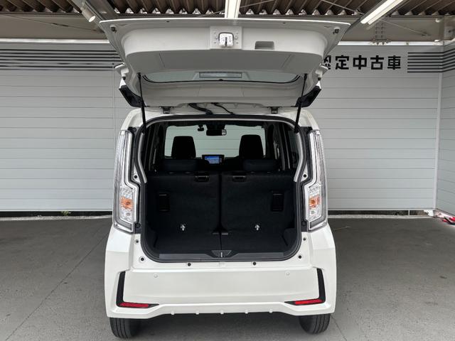 ムーヴカスタム Xリミテッド SAIIIR車 ナビゲーション バックカメラ 運転席シートヒーター オートエアコン プッシュスタートスイッチ キーフリーシステム アルミホイール アイドリングストップ機能 電動格納式ドアミラー パワーウィンドウ(奈良県)の中古車