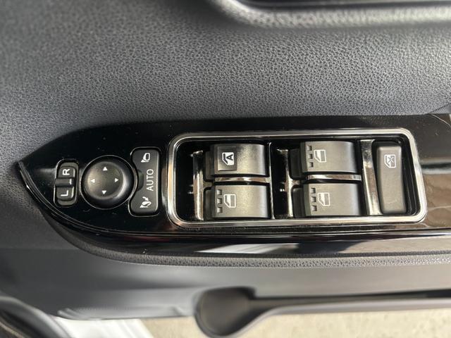 タントカスタムＸスタイルセレクションＲ車　ナビゲーション　バックカメラ　ドライブレコーダー　ＥＴＣ車載器　ＴＶコントロール　フロントシートヒーター　両側電動スライドドア　電動格納式ドアミラー　プッシュスタートスイッチ　キーフリーシステム（奈良県）の中古車