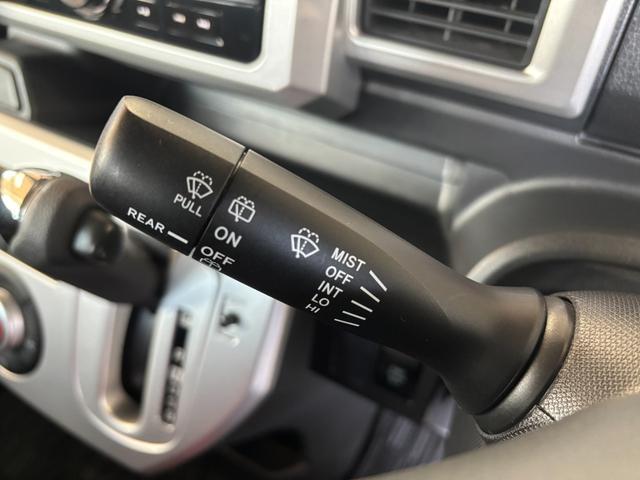 ウェイクＬＣＤ／ラジオチューナー　オートエアコン　助手席側電動スライドドア　電動格納式ドアミラー　アイドリングストップ機能　プッシュスタートスイッチ　キーフリーシステム（奈良県）の中古車