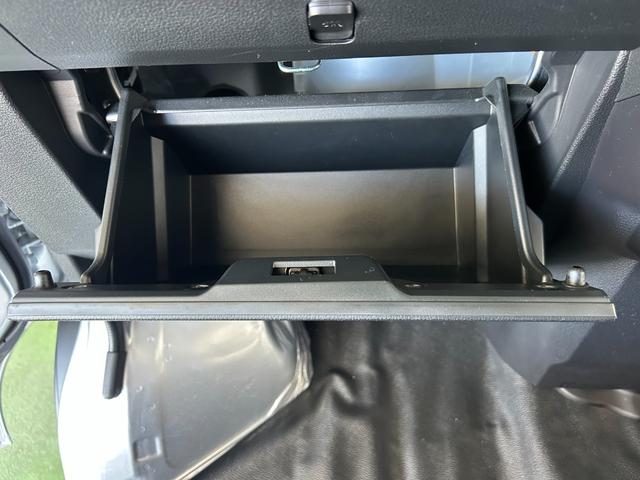ハイゼットカーゴＤＸＡＭ／ＦＭラジオチューナー　衝突被害軽減ブレーキ　コ−ナ−センサ−　アイドリングストップ機能　両側スライドドア（奈良県）の中古車