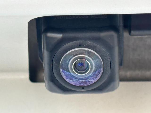 ムーヴキャンバスＸリミテッドメイクアップ　ＳＡIIナビゲーション　バックカメラ　両側電動スライドドア　ＥＴＣ車載器　オートエアコン　電動格納式ドアミラー　パワーウィンドウ　プッシュスタートスイッチ　キーフリーシステム　アイドリングストップ機能（奈良県）の中古車