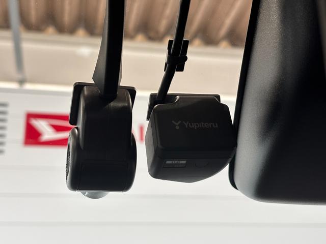 ロッキープレミアムＧナビゲーション　パノラマモニター　ドライブレコーダー　ＥＴＣ車載器　ＴＶコントロール　デジタルインナーミラー　電動パーキングブレーキ　アルミホイール　プッシュスタートスイッチ　キーフリーシステム（奈良県）の中古車