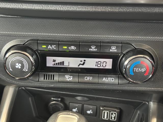 ロッキープレミアムＧナビゲーション　パノラマモニター　ドライブレコーダー　ＥＴＣ車載器　ＴＶコントロール　デジタルインナーミラー　電動パーキングブレーキ　アルミホイール　プッシュスタートスイッチ　キーフリーシステム（奈良県）の中古車