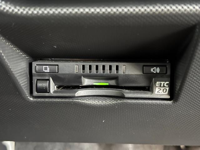 ロッキープレミアムＧナビゲーション　パノラマモニター　ドライブレコーダー　ＥＴＣ車載器　ＴＶコントロール　デジタルインナーミラー　電動パーキングブレーキ　アルミホイール　プッシュスタートスイッチ　キーフリーシステム（奈良県）の中古車