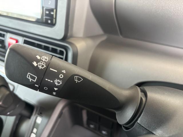 タントＸセレクションナビ　バックカメラ　ＥＴＣ車載器　フロントシートヒーター　助手席側電動スライドドア　電動格納式ドアミラー　プッシュスタートスイッチ　キーフリーシステム　アイドリングストップ機能（奈良県）の中古車