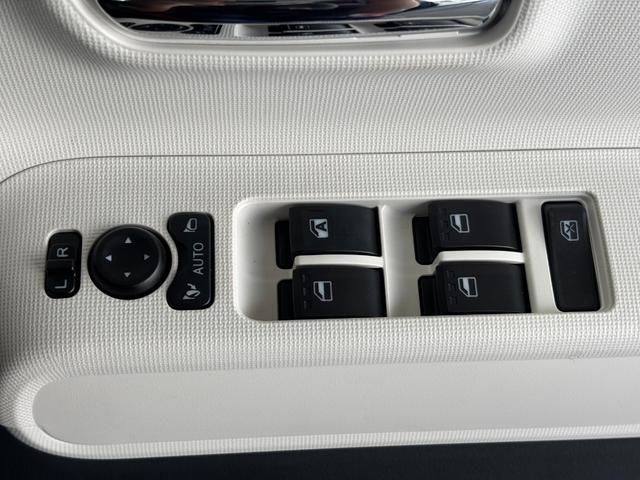 ムーヴキャンバスストライプスＧ９インチディスプレイオーディオ　バックカメラ　ドライブレコーダー　電動パーキングブレーキ　ＥＴＣ　ＴＶコントロール　両側電動スライドドア　電動格納式ドアミラー　プッシュスタートスイッチ　キーフリー（奈良県）の中古車