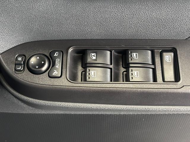 タントカスタムＸナビゲーション　パノラマモニター　ドライブレコーダー　ＥＴＣ車載器　電動パーキングブレーキ　アルミホイール　フロントシートヒーター　プッシュスタートスイッチ　アルミホイール　アイドリングストップ機能（奈良県）の中古車