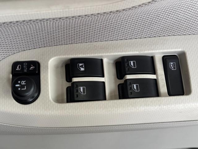 ムーヴＸターボ　ＳＡIIIナビゲーション　バックカメラ　ドライブレコーダー　ＴＶコントロール　運転席シートヒーター　電動格納式ドアミラー　プッシュスタートスイッチ　キーフリーシステム　アイドリングストップ機能　オートエアコン（奈良県）の中古車