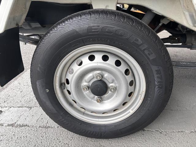 ハイゼットトラックエアコン・パワステ　スペシャルＭＴ車　４ＷＤ　手動開閉式ウィンドウ　ＣＤ／ラジオチューナー　マニュアルエアコン（奈良県）の中古車