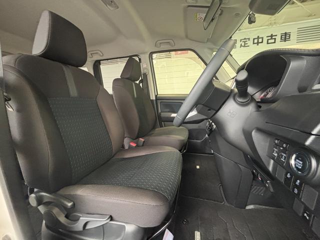トールカスタムＧ　ターボナビゲーション　バックカメラ　ドライブレコーダー　ＥＴＣ車載器　両側電動スライドドア　電動パーキングブレーキ　アルミホイール　プッシュスタートスイッチ　キーフリーシステム　アイドリングストップ機能（奈良県）の中古車