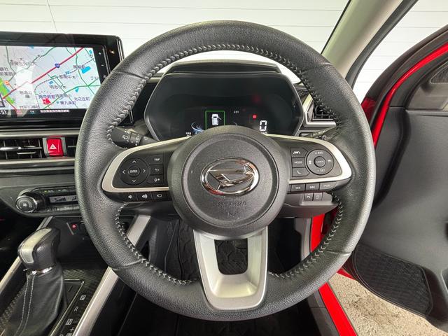 ロッキープレミアムナビゲーション　パノラマモニター　ドライブレコーダー　ＥＴＣ車載器　ＴＶコントロール　プッシュスタートスイッチ　キーフリーシステム　アイドリングストップ機能　電動格納式ドアミラー　アイドリングストップ（奈良県）の中古車