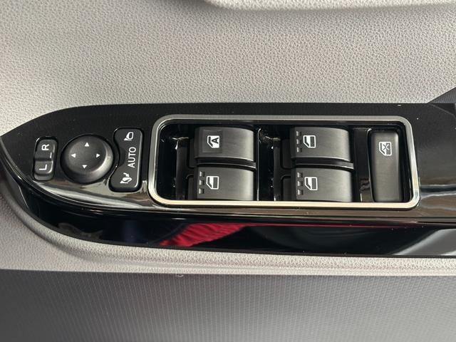タントカスタムXセレクションナビゲーション バックカメラ ドライブレコーダー ETC車載器 運転席ロングスライドシート 両側電動スライドドア 電動格納式ドアミラー プッシュスタートスイッチ キーフリーシステム オートエアコン(奈良県)の中古車