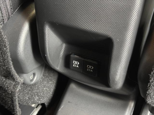 ロッキープレミアムナビゲーション　パノラマモニター　ドライブレコーダー　ＥＴＣ車載器　ＴＶコントロール　ブラインドスポットモニター　アルミホイール　電動格納式ドアミラー　プッシュスタートスイッチ　キーフリーシステム（奈良県）の中古車
