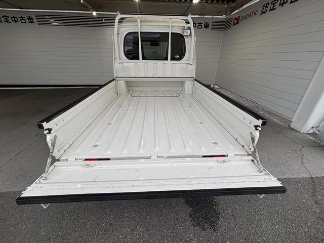 ハイゼットトラックジャンボＳＡIIIｔＭＴ車　４ＷＤ　ナビゲーション　荷台作業灯　パワーウィンドウ（奈良県）の中古車