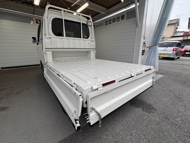 ハイゼットトラックジャンボＳＡIIIｔＭＴ車　４ＷＤ　ナビゲーション　荷台作業灯　パワーウィンドウ（奈良県）の中古車