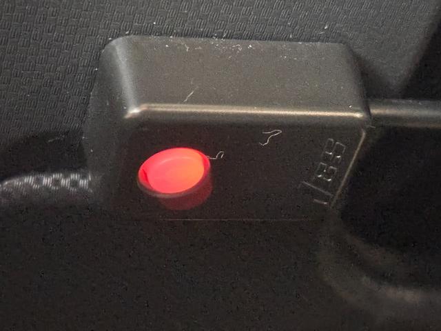 ロッキープレミアムナビゲーション　パノラマモニター　ＥＴＣ車載器　ドライブレコーダー　ＴＶコントロール　アルミホイール　フロントシートヒーター　アイドリングストップ機能　プッシュスタートスイッチ　キーフリーシステム（奈良県）の中古車