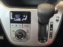 ＣＤ／ラジオチューナー　オートエアコン　プッシュスタートスイッチ　キーフリーシステム　電動格納式ドアミラー　パワーウィンドウ　アイドリングストップ機能（奈良県）の中古車