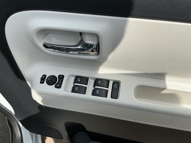 ムーヴキャンバスストライプスＧ　純正フルセグナビ／ＬＥＤヘッドライト純正７インチワイドエントリーメモリーナビ　バックカメラ　スマートキー　両側電動スライドドア　純正カーペットマット　ＬＥＤヘッドランプ　運転席助手席シートヒーター　プッシュスタート　古ぐテレビ（埼玉県）の中古車