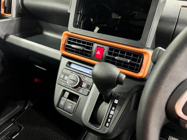 タントファンクロス　走行２２８０キロ／両側電動スライドドア一年保証・走行距離無制限　走行２２８０キロ　サイドエアバック　クリアランスソナー　オートマチックハイビーム　オートライト　ＬＥＤヘッドライト　ベンチシート　シートヒーター　両側電動スライドドア（埼玉県）の中古車