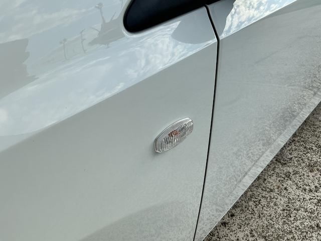 ミライースＸ　ＳＡIII　走行１，０２７キロ／ＬＥＤヘッドランプ１年保証・走行距離無制限　ＬＥＤヘッドランプ　電動格納式ドアミラー　コーナーセンサー　マニュアルエアコン　キーレスエントリー　走行１，０２７キロ（埼玉県）の中古車