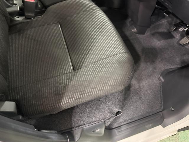 ハイゼットカーゴクルーズ 走行4キロ/登録済未使用車一年保証・走行距離無制限 走行4キロ 助手席エアバック オートライト オートマチックハイビーム クリアランスソナー アイドリングストップ(埼玉県)の中古車
