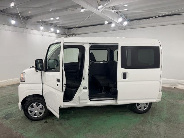 ハイゼットカーゴクルーズ 走行4キロ/登録済未使用車一年保証・走行距離無制限 走行4キロ 助手席エアバック オートライト オートマチックハイビーム クリアランスソナー アイドリングストップ(埼玉県)の中古車
