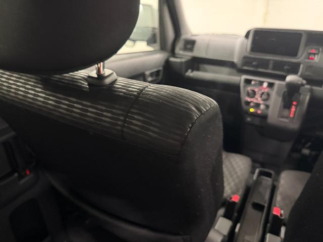 ハイゼットカーゴクルーズ 走行4キロ/登録済未使用車一年保証・走行距離無制限 走行4キロ 助手席エアバック オートライト オートマチックハイビーム クリアランスソナー アイドリングストップ(埼玉県)の中古車