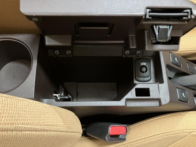 コペンローブナビゲーション　バックカメラ　ＥＴＣ車載器　１６インチアルミホイール（社外）　ターボ　電動ルーフ　ＬＥＤヘッドライト　ＬＥＤイルミネーション（純正ＯＰ）　キーフリーシステム　プッシュスタート（大阪府）の中古車