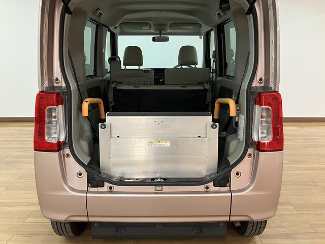 タントスローパー　Ｘ　ＳＡリヤシート付仕様福祉車両スローパー　ＣＤ／ＡＵＸチューナー　ＥＴＣ車載器　両側スライド片側電動スライドドア　キーフリーシステム　プッシュスタート　衝突回避支援ブレーキスマートアシスト　車検整備付き（大阪府）の中古車