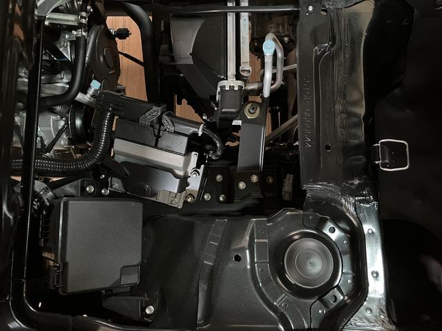 ハイゼットトラックジャンボスタンダード　サポカーＳワイド適合届出済未使用車・機械式４ＷＤ・５速マニュアルミッション・衝突回避支援ブレーキ・誤発信抑制機能・前後コーナーセンサー・オーバーヘッドシェルフ・運転席／助手席リクライニングシート・オーディオレス仕様（大阪府）の中古車
