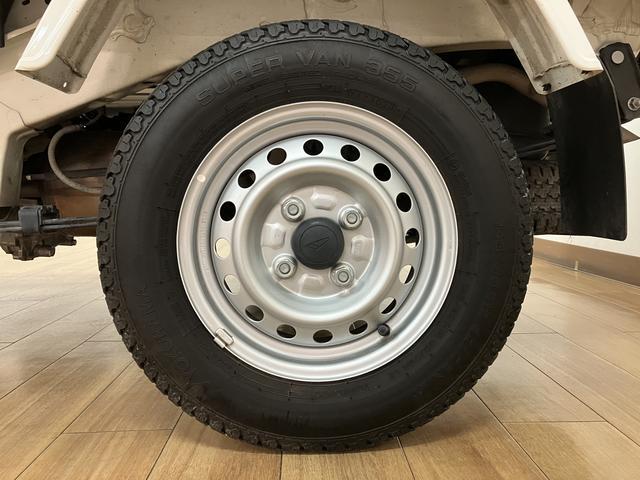 ハイゼットトラックジャンボエクストラ　４ＷＤ　サポカーＳワイド適合４ＷＤ　５Ｍ／Ｔ　ナビゲーション　ナビ連動型ドライブレコーダー　ＥＴＣ車載器　ＬＥＤヘッドライト　ＬＥＤフォグランプ　キーフリー　プッシュスタート　コーナーセンサー　スマートアシスト　パワーウィンドウ（大阪府）の中古車