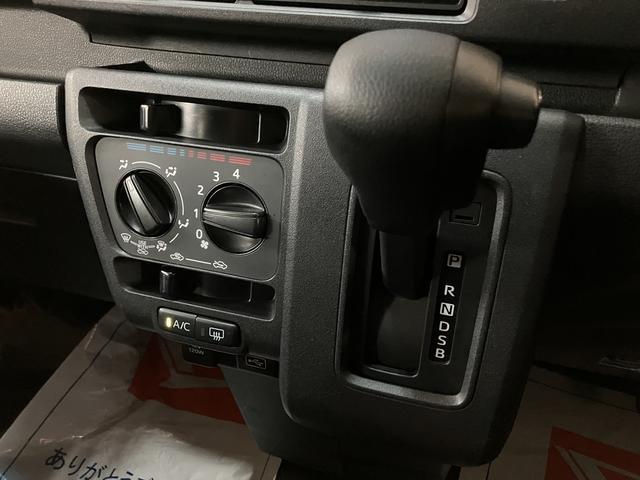 ハイゼットカーゴＤＸ　ＬＥＤパック　サポカーＳワイド適合７インチ純正メモリーナビ・ＥＴＣ車載器・キーフリーシステム・ＬＥＤヘッドライト・ＬＥＤフォグランプ・両側スライドドア・マニュアルエアコン・前席パワーウィンドウ・衝突被害軽減ブレーキ・横滑り防止装置（大阪府）の中古車