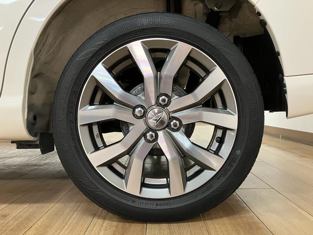 トールカスタムＧ　ターボ　ＳＡIII　サポカーＳワイド適合Ｈ３１年式・走行０．８万ｋｍ・ターボエンジン・純正９インチメモリーナビ・全方位カメラ・ドライブレコーダー・クルーズコントロール・ＥＴＣ車載器・衝突回避軽減ブレーキ・両側電動スライドドア・シートヒーター（大阪府）の中古車