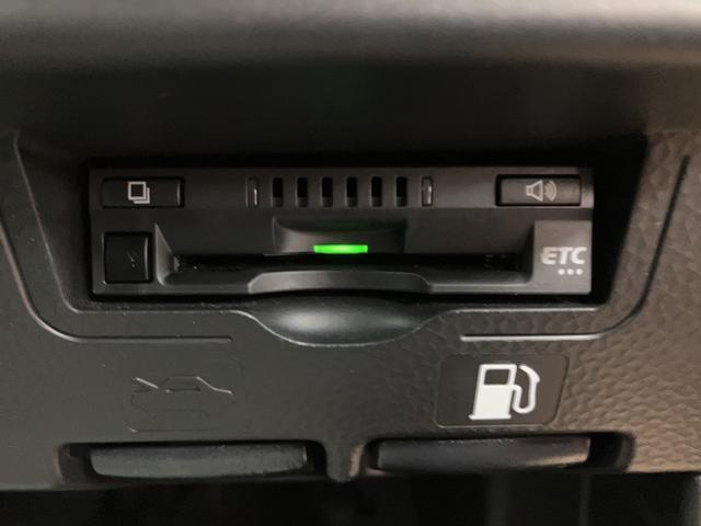 トールカスタムＧ　ターボ　ＳＡIII　サポカーＳワイド適合Ｈ３１年式・走行０．８万ｋｍ・ターボエンジン・純正９インチメモリーナビ・全方位カメラ・ドライブレコーダー・クルーズコントロール・ＥＴＣ車載器・衝突回避軽減ブレーキ・両側電動スライドドア・シートヒーター（大阪府）の中古車