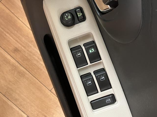 ミラココアココアプラスXスペシャルコーデ 認定中古車H25年式・走行5.6万km・ツートンカラー・CDチューナー・アイドリングストップ機能・電動格納ドアミラー・フォグランプ・キーフリーシステム・運転席シートリフト・12か月間・走行距離無制限保証(大阪府)の中古車