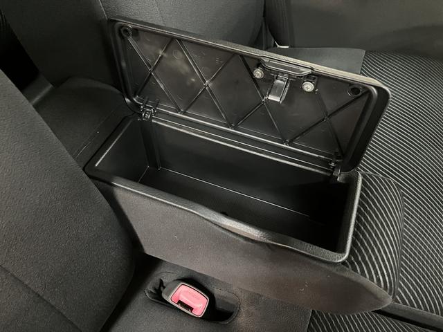 タントカスタムXリミテッド 認定中古車HDDメモリーナビ・片側電動スライドドア・ディスチャージヘッドライト・ベンチシート・キーフリーシステム・電動格納ドアミラー・オートエアコン・ワンオーナー禁煙車・12か月間/走行距離無制限保障付(大阪府)の中古車