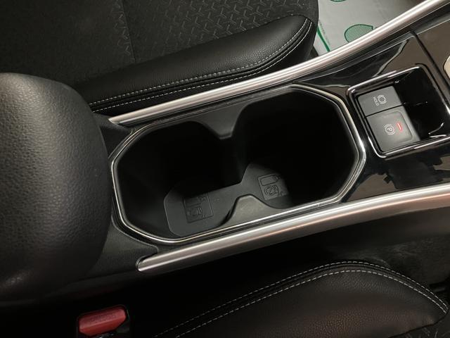 ロッキープレミアムＧ　ＨＥＶ　サポカーＳワイド適合　認定中古車ハイブリッド・９インチ純正メモリーナビ・バックカメラ・ナビ連動前後ドライブレコーダー・ＥＴＣ車載器・全車速追従クルーズコントロールＡＣＣ・電動パーキングブレーキ・シートヒーター・オフロードタイヤ装着車（大阪府）の中古車